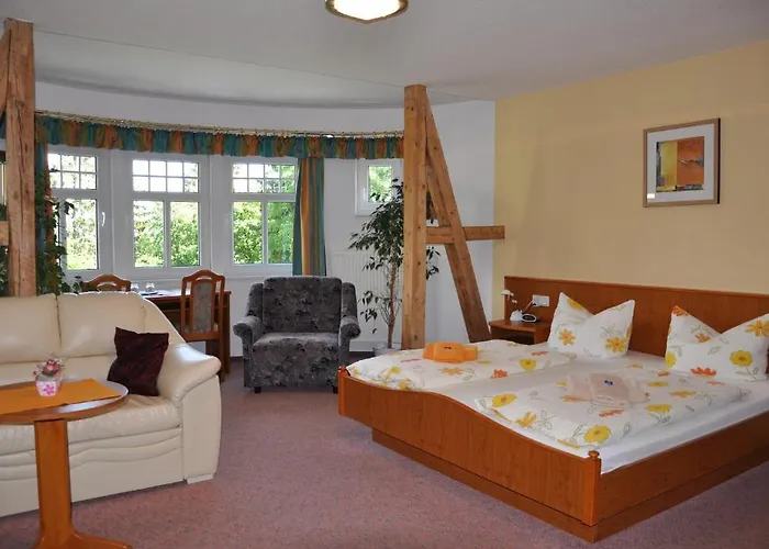 Konukevi Waldschloesschen 3*